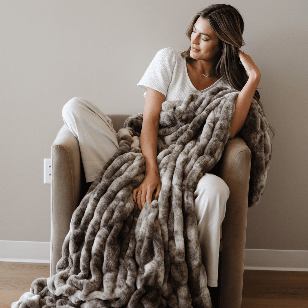 DOUBLE RUCHED FAUX FUR THROW BLANKETS - Sweet Water Decor - Blankets
