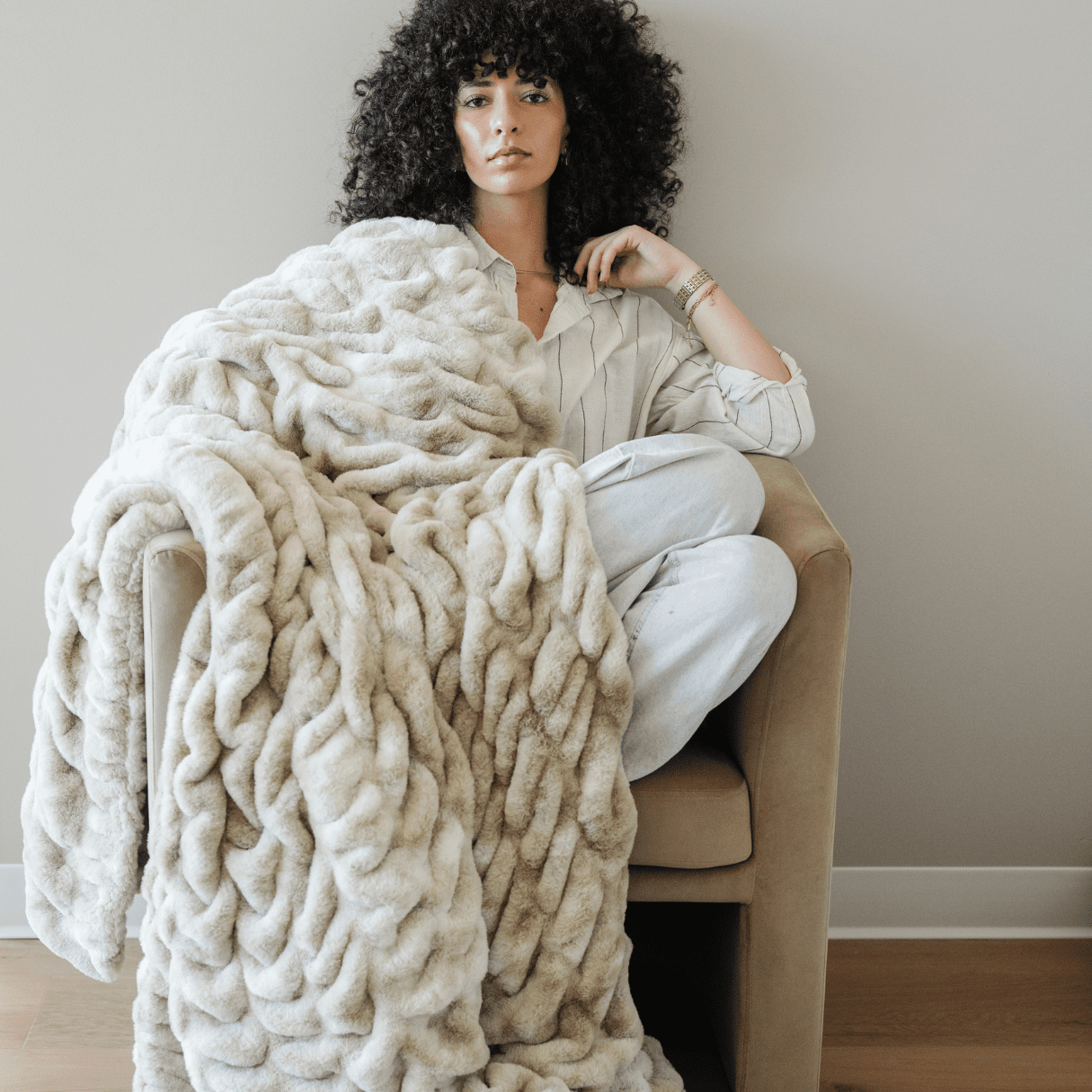 DOUBLE RUCHED FAUX FUR THROW BLANKETS - Sweet Water Decor - Blankets