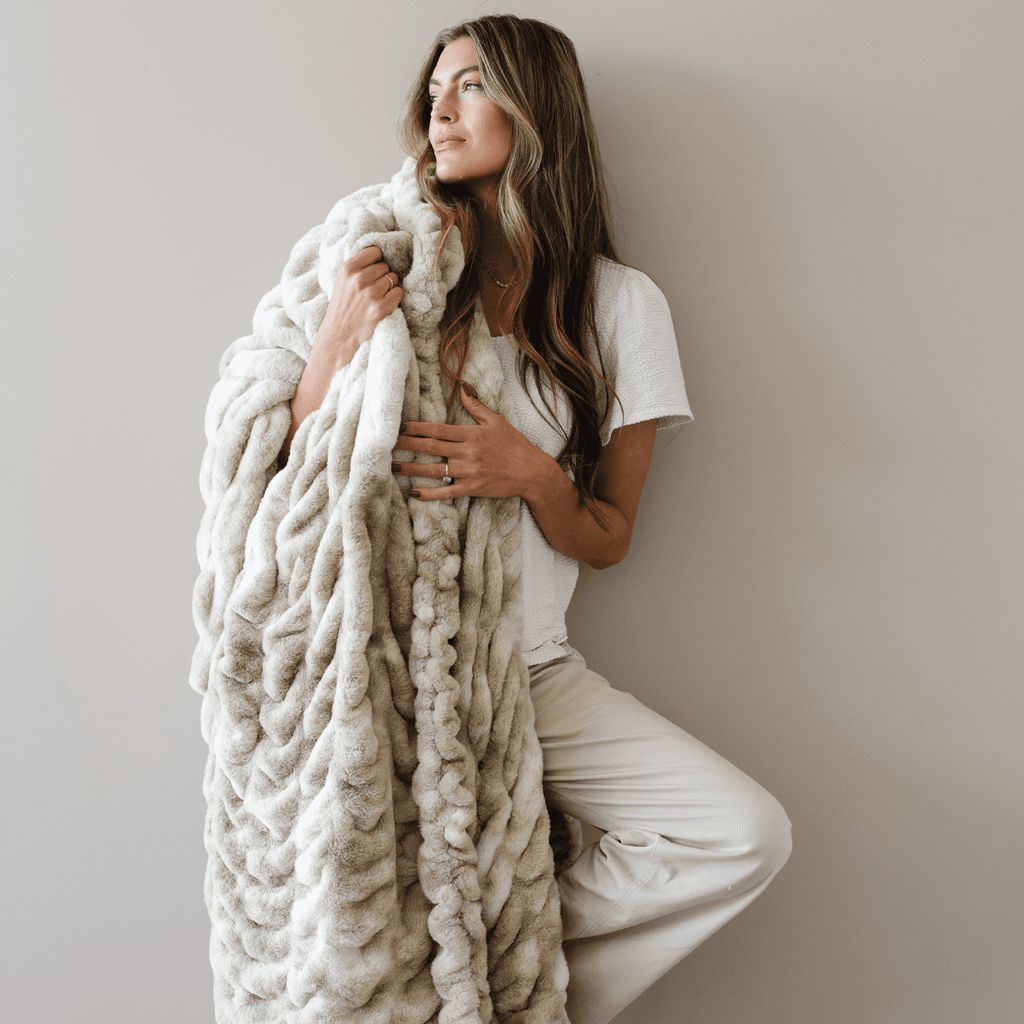DOUBLE RUCHED FAUX FUR THROW BLANKETS - Sweet Water Decor - Blankets