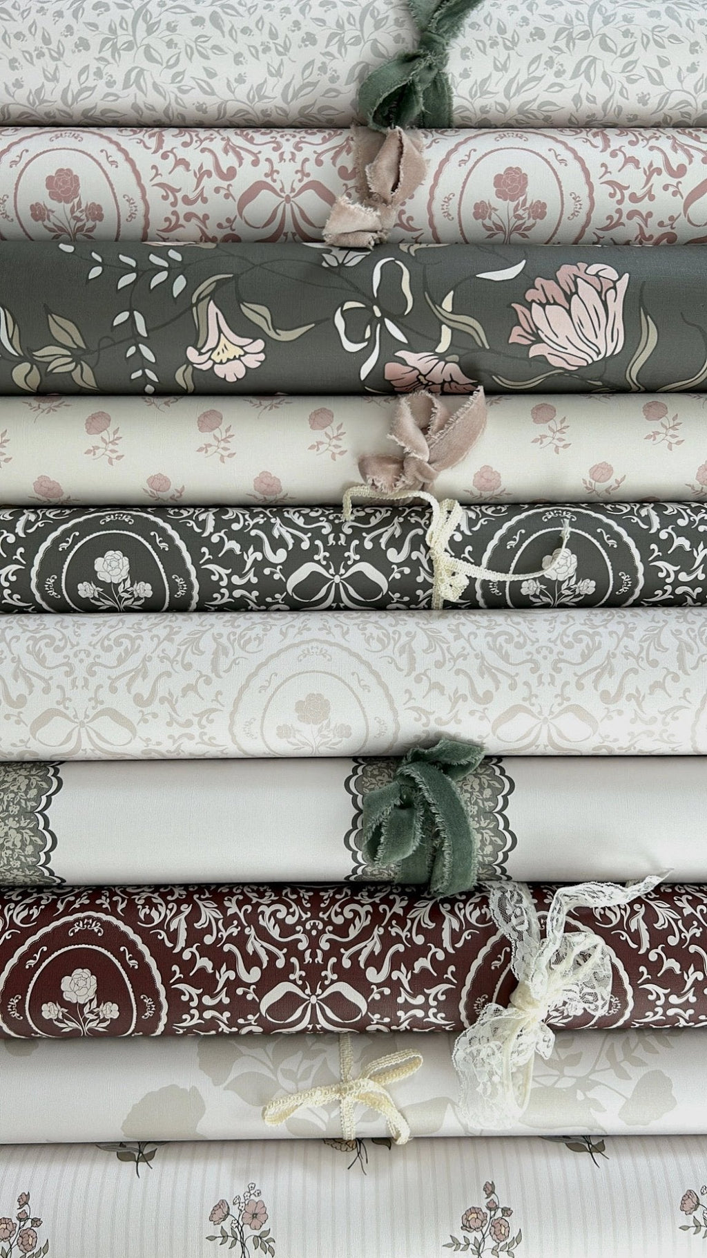 Lettie Wallpaper by Ali Anni - Sweet Water Decor - Wallpaper