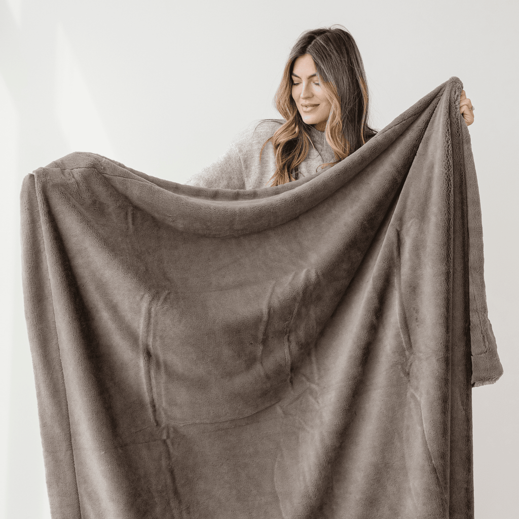 LUSH THROW BLANKETS - Sweet Water Decor - Blankets