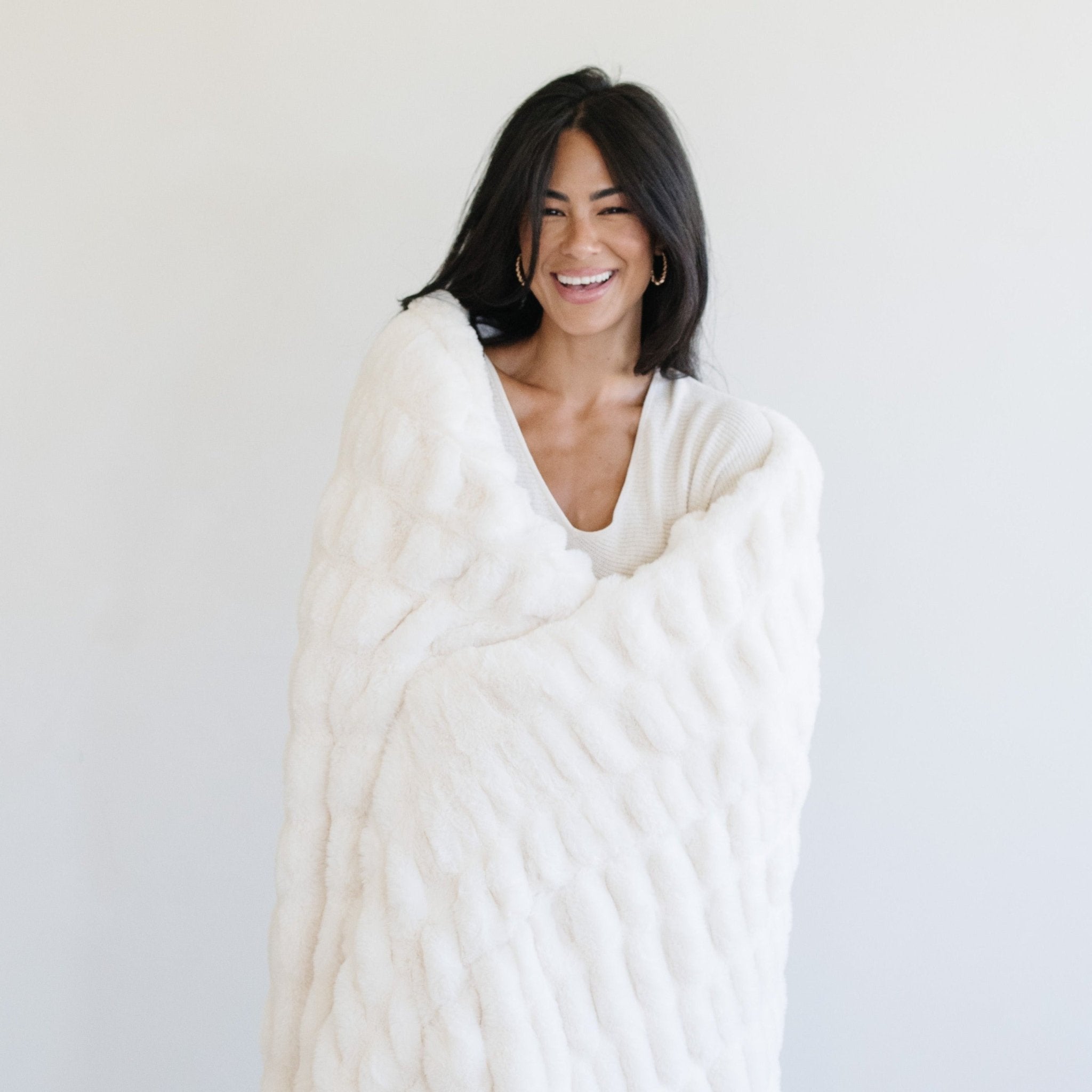 DOUBLE RUCHED FAUX FUR THROW BLANKETS - Sweet Water Decor - Blankets