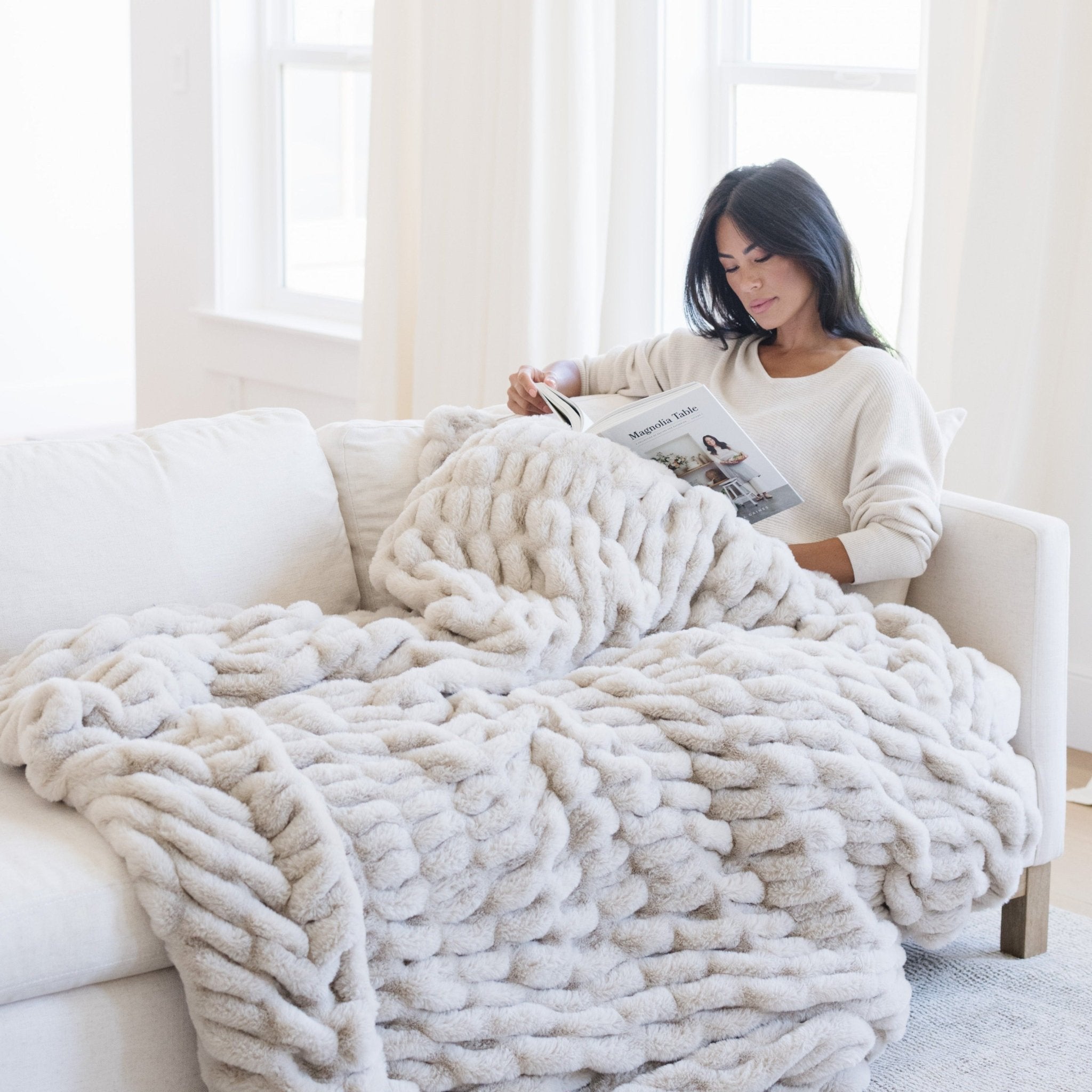 DOUBLE RUCHED FAUX FUR THROW BLANKETS - Sweet Water Decor - Blankets