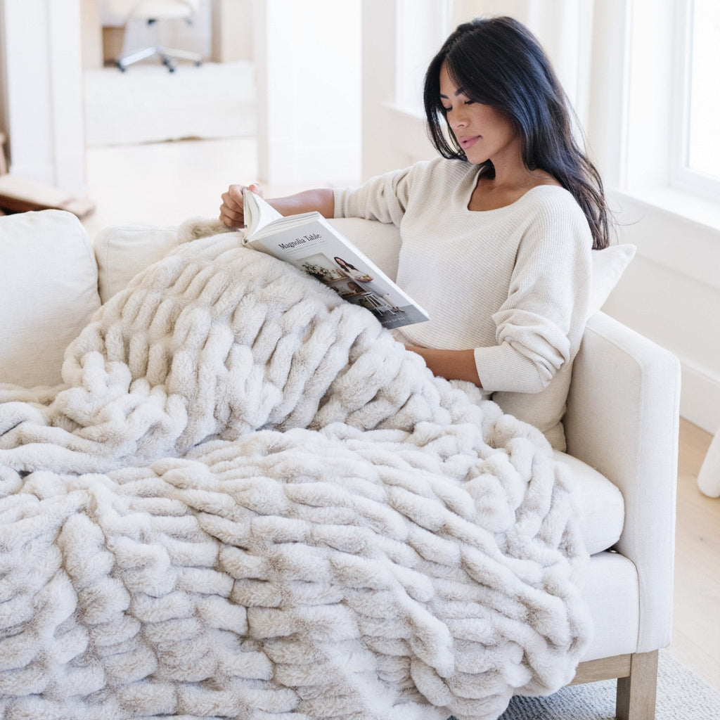 DOUBLE RUCHED FAUX FUR THROW BLANKETS - Sweet Water Decor - Blankets